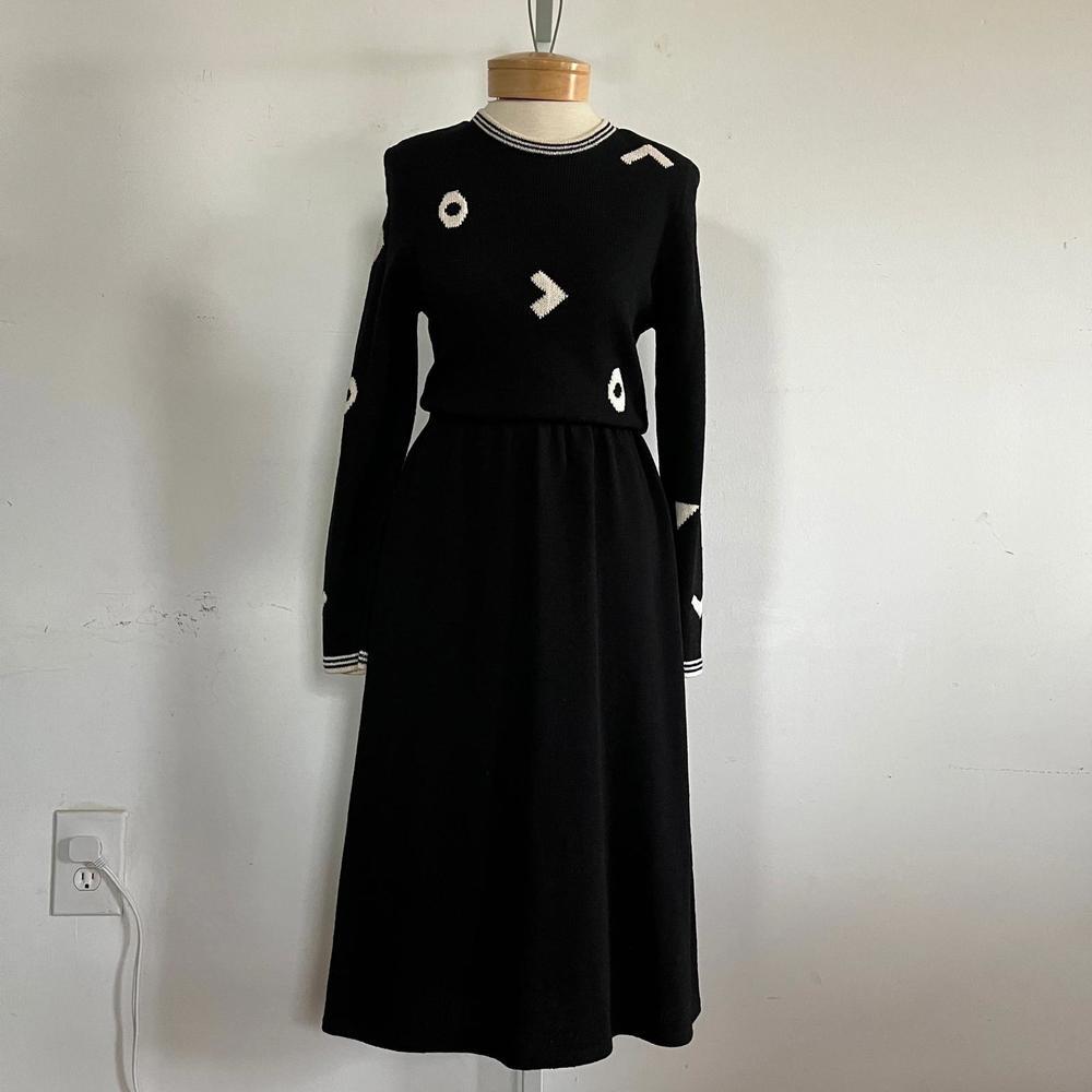 Elegant Vintage Black Geometric Peter Lynne 1970s Circle Symbol Dress - Picture 4 of 9